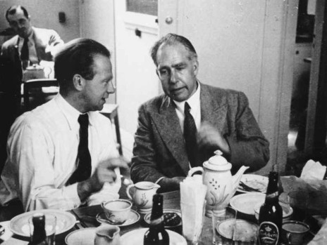 BILD: Werner Heisenberg und Niels Bohr im Jahr 1934.